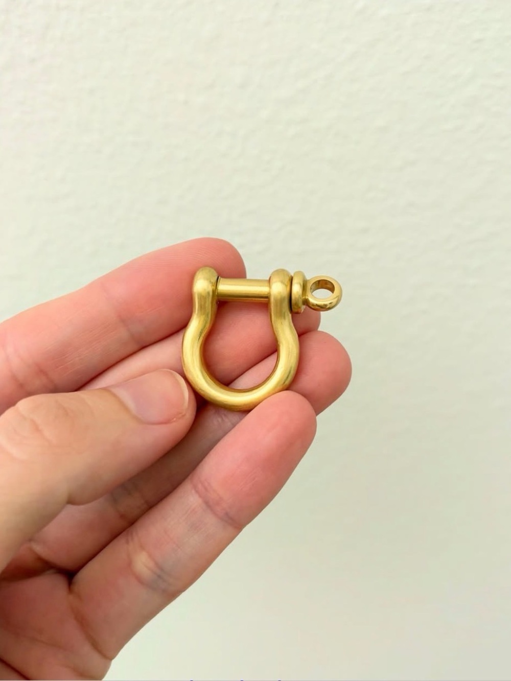 18k shackle connector